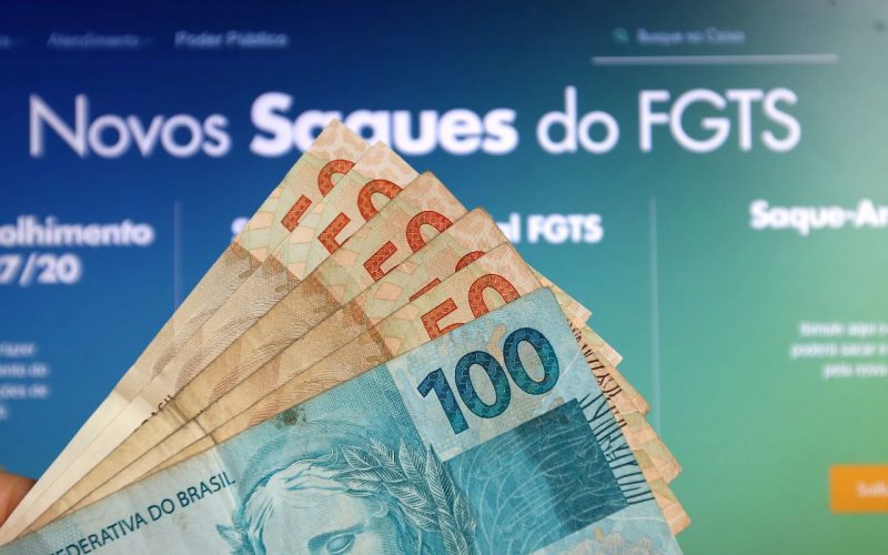 Governo libera saque do FGTS para trabalhadores demitidos desde 2020