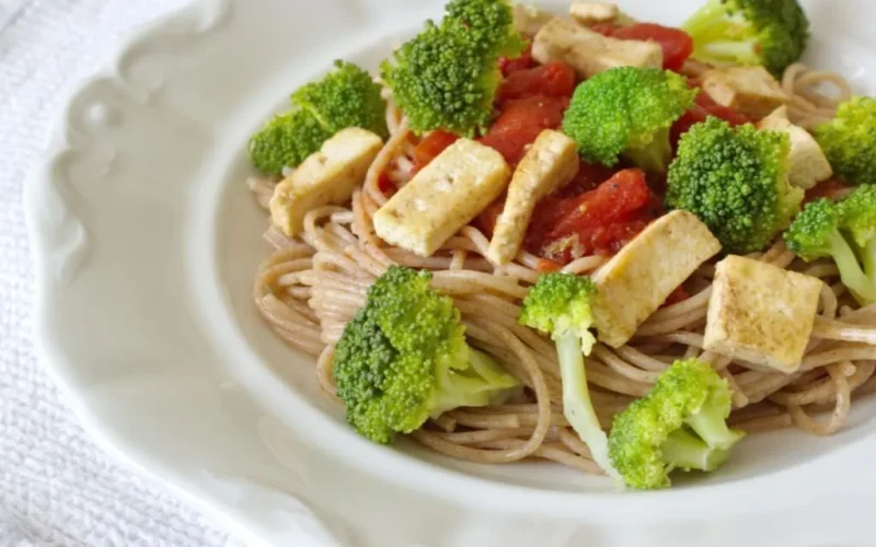 Delícias à base de tofu: 5 receitas incríveis para o seu almoço saudável