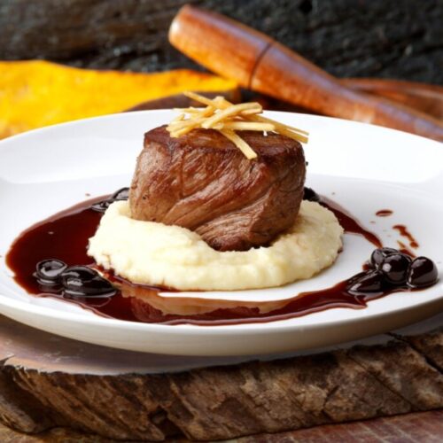 Sabores do Amor: 7 Pratos Irresistíveis com Filé-Mignon para o Almoço do Dia dos Namorados