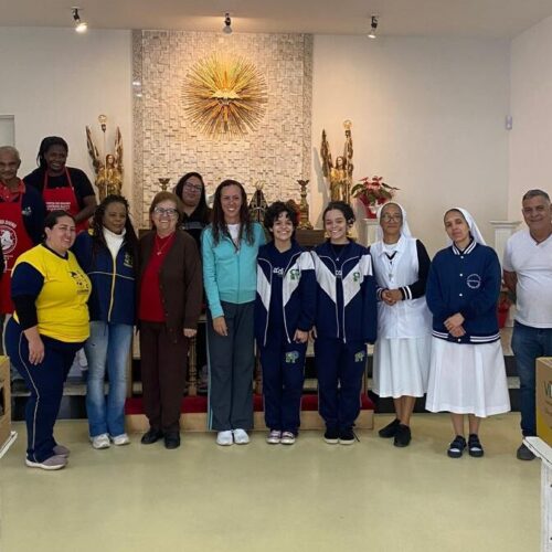 Festa do Divino em Mogi entrega uma tonelada de alimentos a cinco instituições de caridade locais