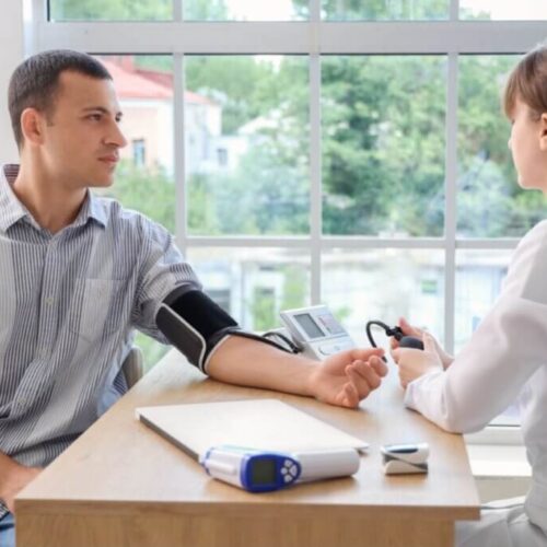 Desvendando a Hipertensão: 5 Fatos e Falsidades que Você Precisa Conhecer