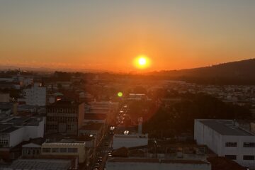 Mogi das Cruzes se prepara para um final de agosto escaldante, com temperaturas alcançando 33°C