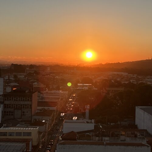 Mogi das Cruzes se prepara para um final de agosto escaldante, com temperaturas alcançando 33°C