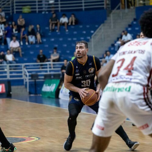 Mogi Basquete é superado pelo Franca na prorrogação e assegura o vice na fase de grupos do Paulista